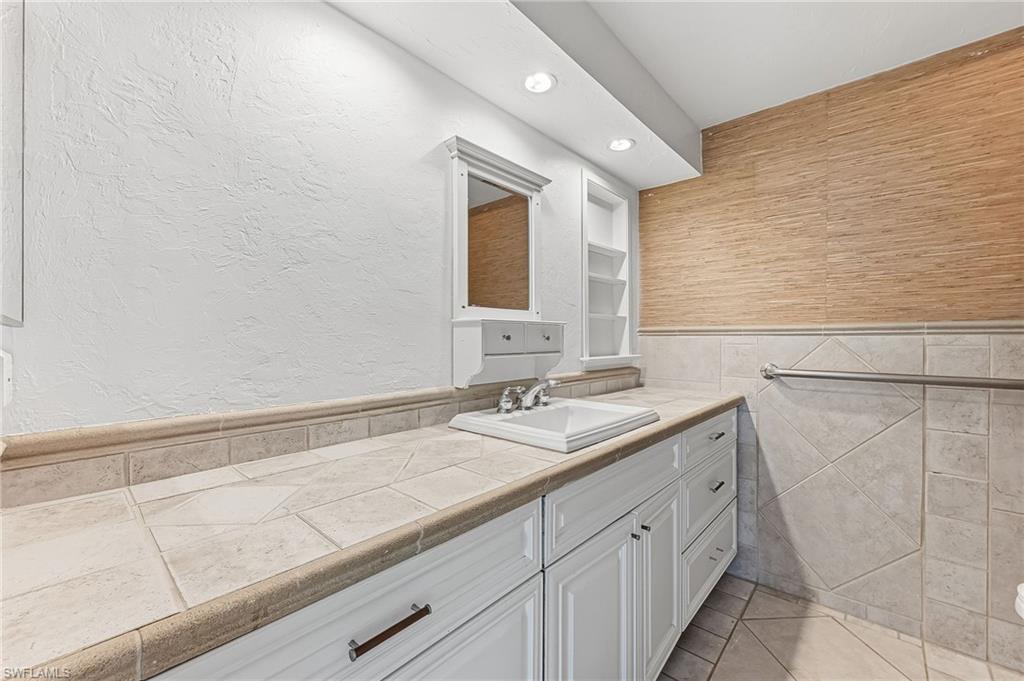 1290 St Clair Shores Road Naples, FL 34104 - Photo 26 of 48