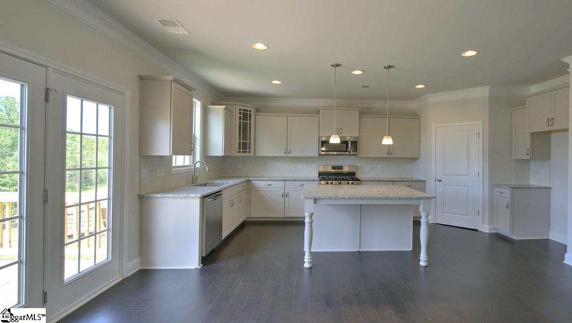 605 Diamond Ridge Way Duncan, SC 29334 - Photo 10 of 36 Gallery Image 10
