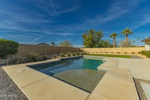 a view of an outdoor space