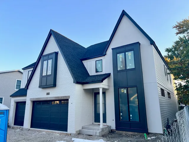 $1,650,000 | 260 East Grantley Avenue, Elmhurst, IL 60126
