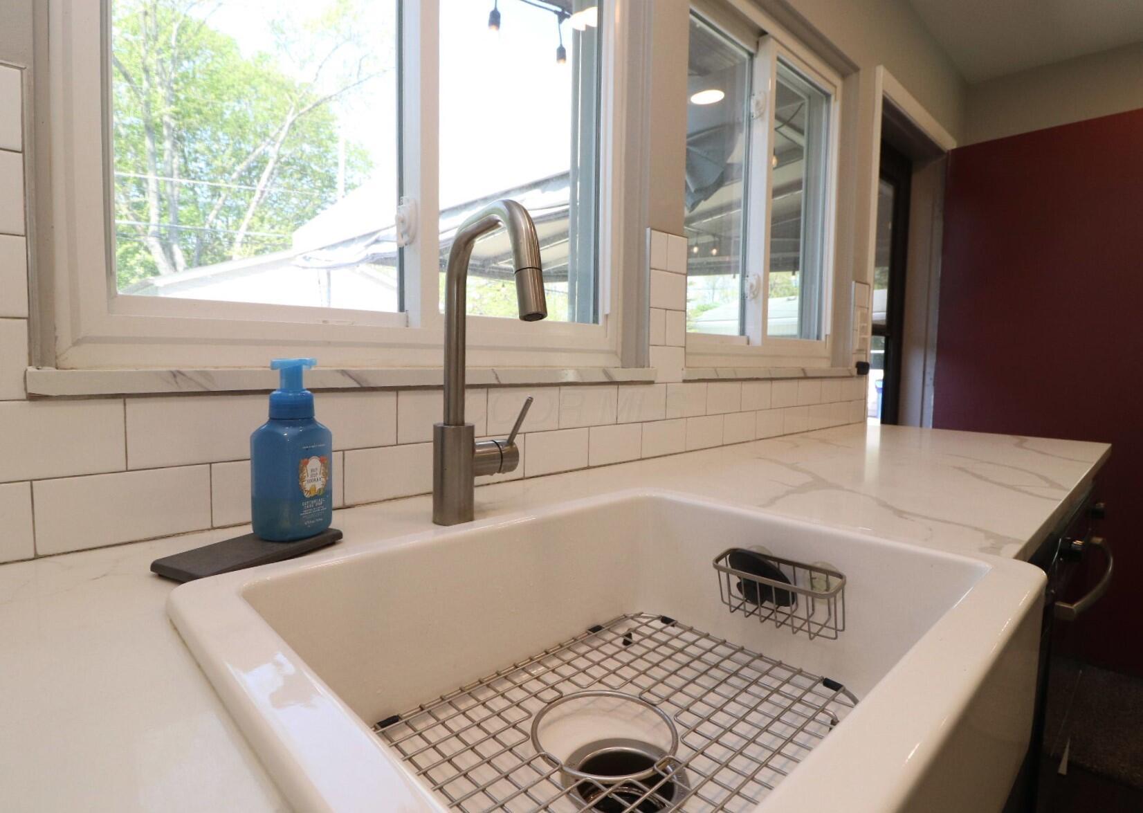 1950 Langham Road Columbus, OH 43221 - Photo 22 of 56 Porcelain farm sink