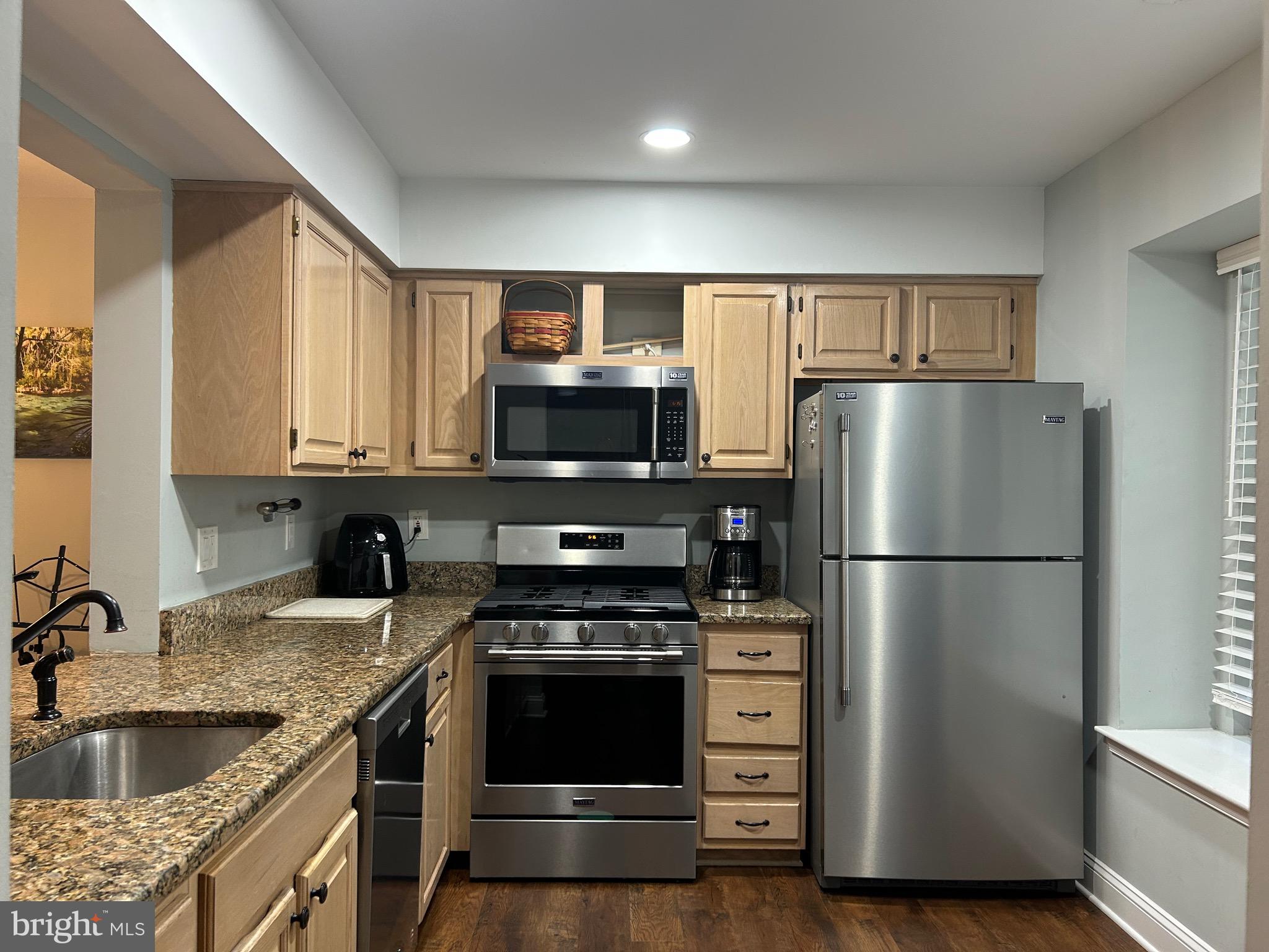 74 Kettlebrook Drive Mount Laurel, NJ 08054 - Photo 15 of 29 a kitchen with a refrigerator sink and microwave