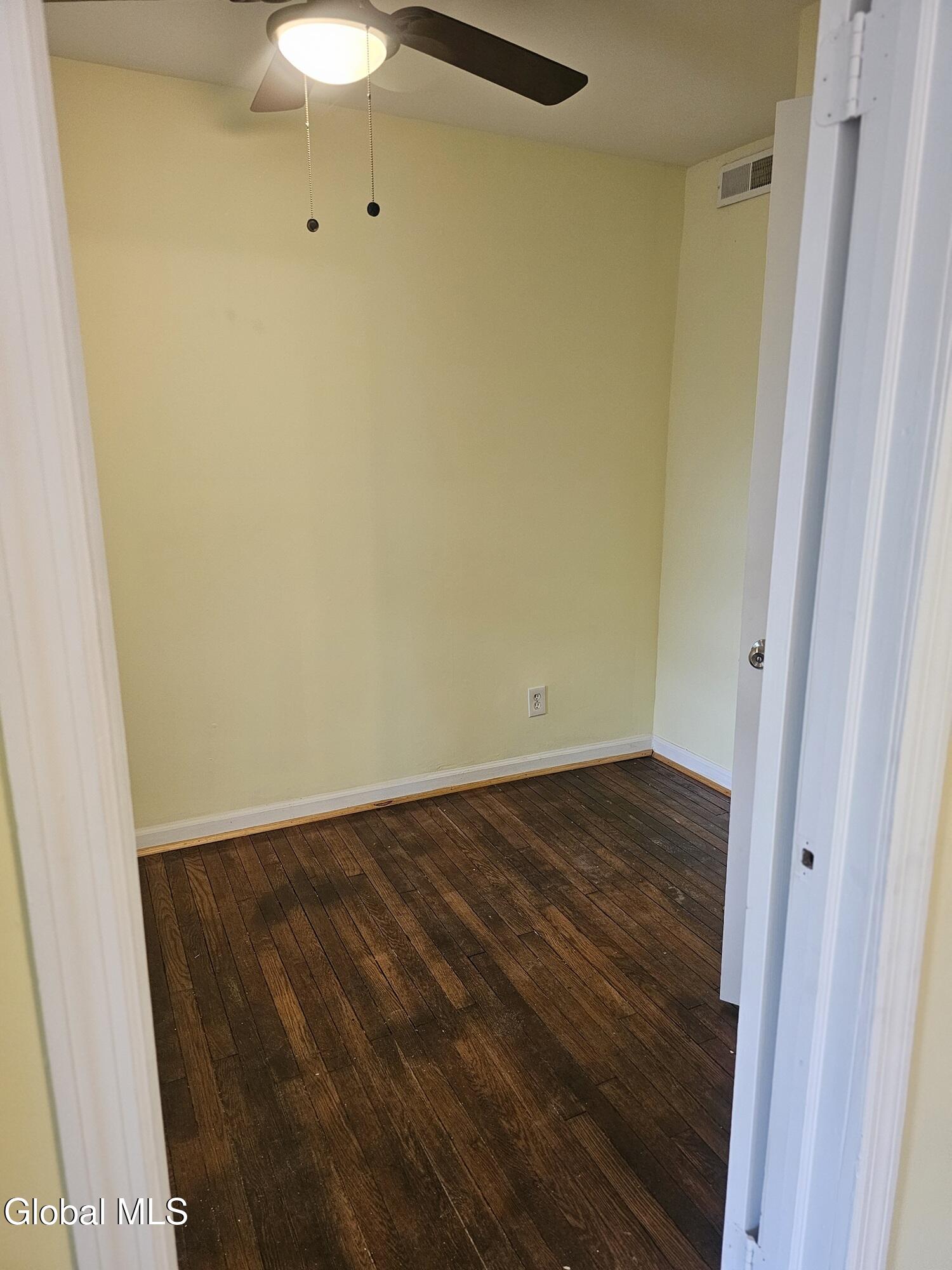 47 Lexington Avenue Albany, NY 12206 - Photo 7 of 10 8