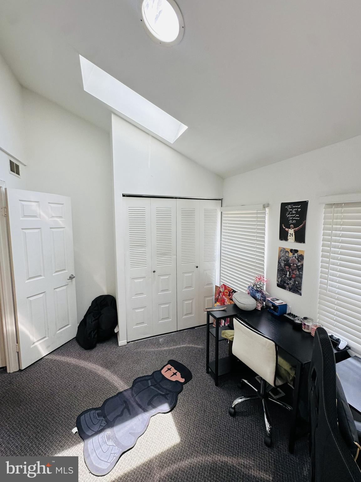 28 North Wolfe Street Baltimore, MD 21231 - Photo 22 of 25 a bedroom with a workspace