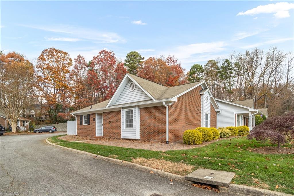 30 Brandy Drive Greensboro, NC 27409 - Photo 4 of 16