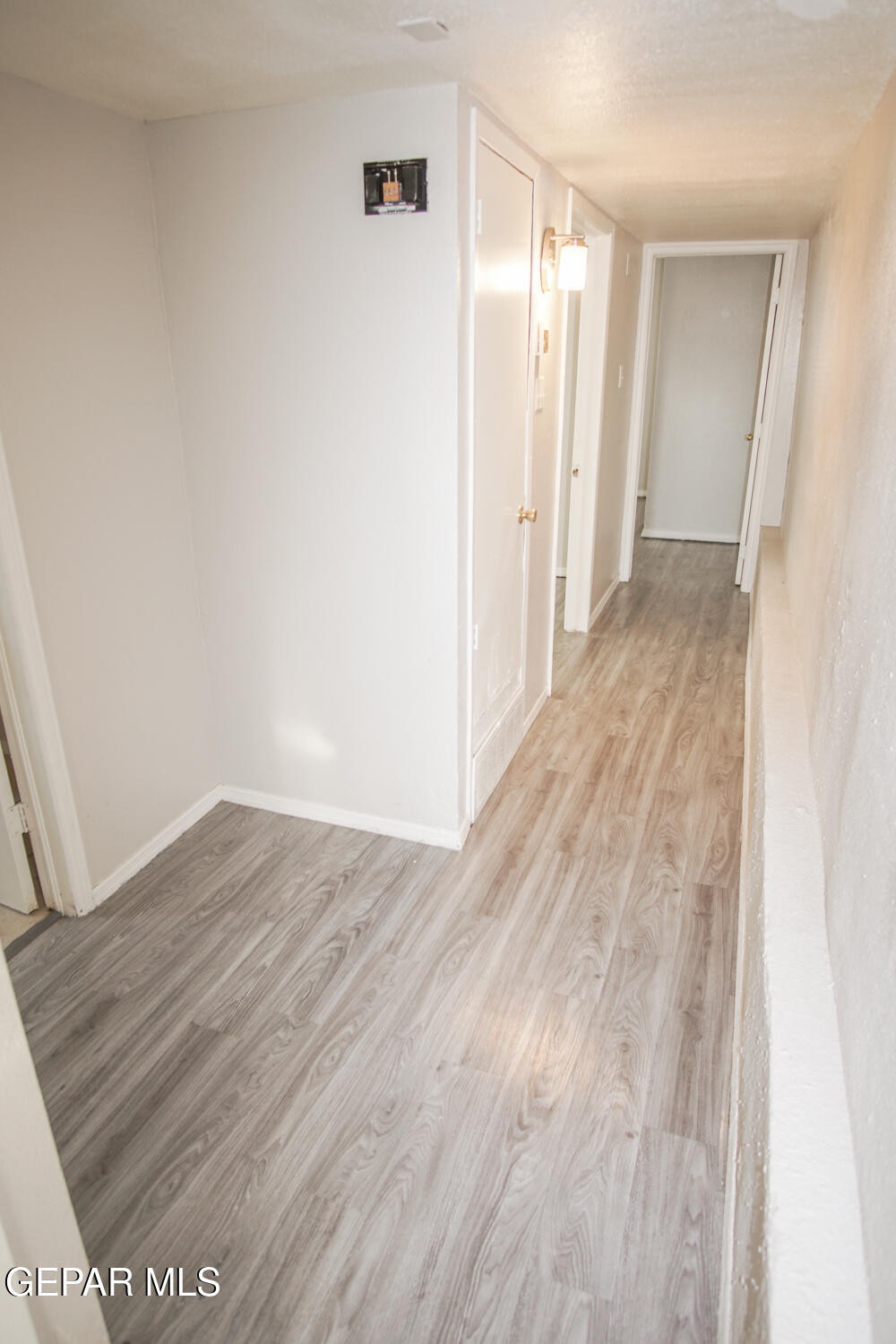 411 Dodge Road, Unit 3 El Paso, TX 79915 - Photo 5 of 10 5. Hallway