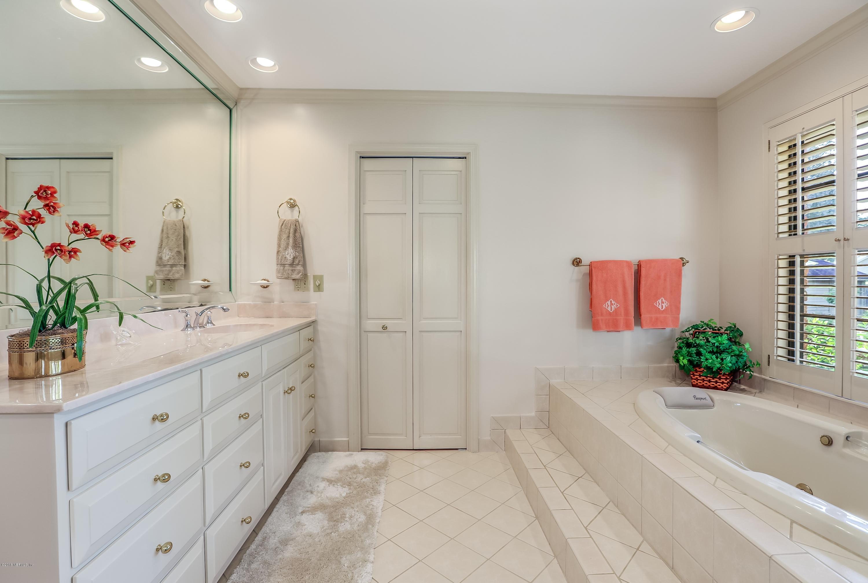 9652 Beauclerc Bluff Road Jacksonville, FL 32257 - Photo 20 of 40 021_Master Bathroom