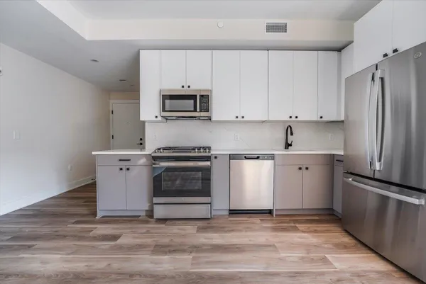 $4,900 | 237 Washington Street, Unit 401, Hoboken, NJ 07030