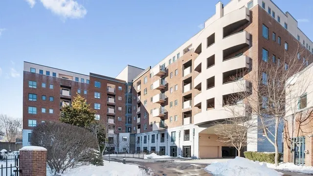 $400,000 | 165 Cottage Street, Unit 410, Chelsea, MA 02150