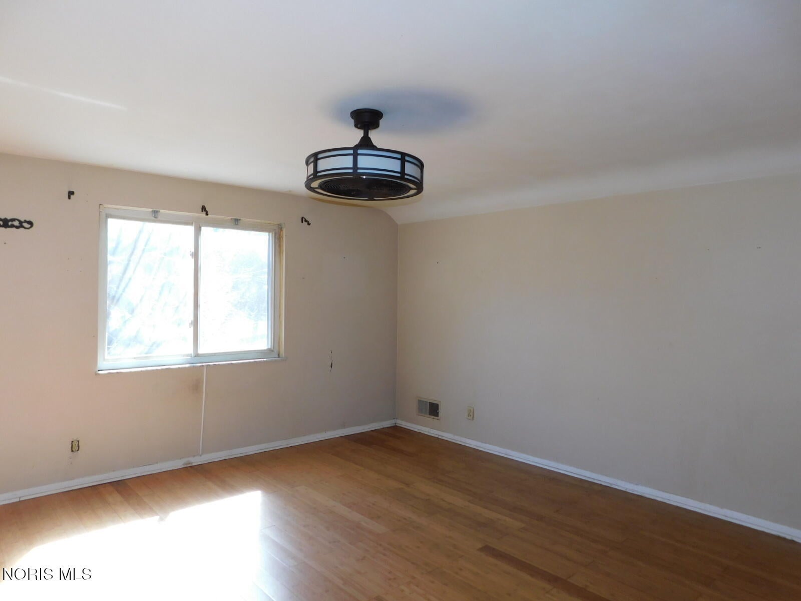 2702 Goddard Road Toledo, OH 43606 - Photo 17 of 23 DSCN2871