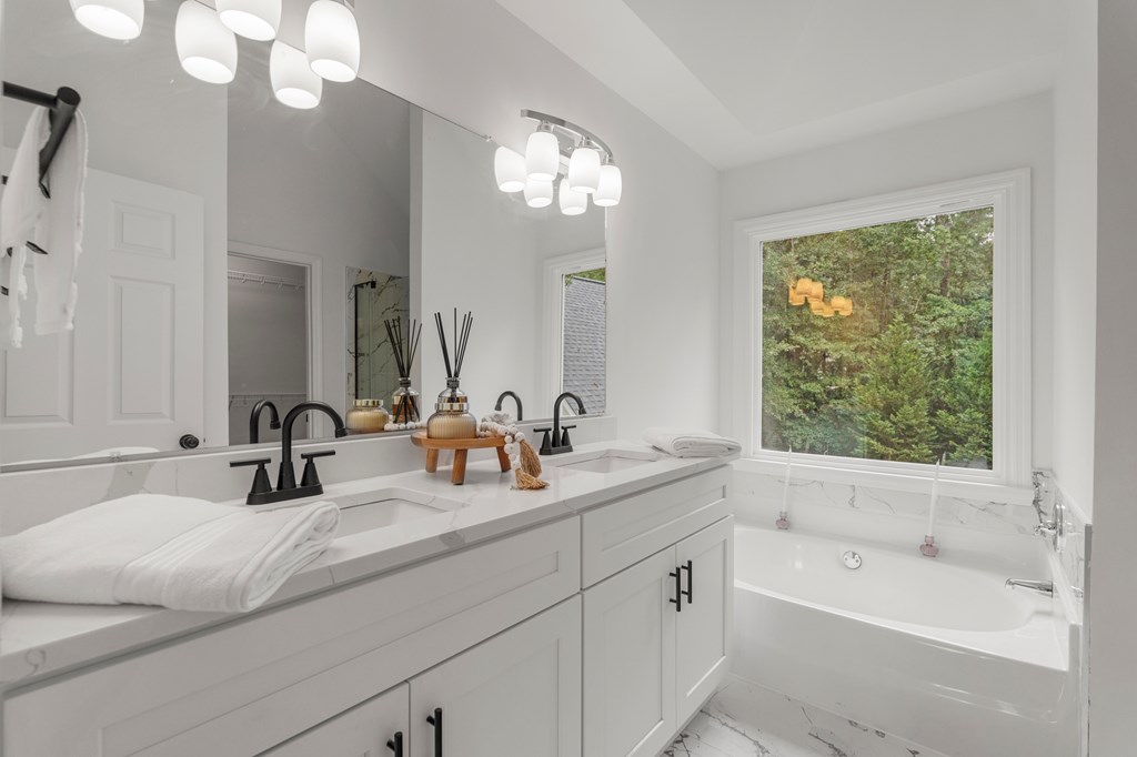 129 Sunny Point Circle LaGrange, GA 30240 - Photo 22 of 48 Double Vanities