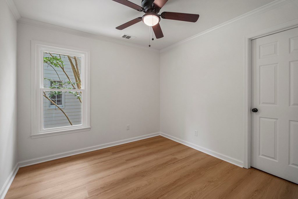 129 Sunny Point Circle LaGrange, GA 30240 - Photo 30 of 48 Bedroom 4