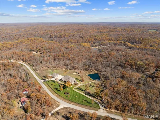 $998,980 | 141 West Hickory Ridge Road, Steelville, MO 65565