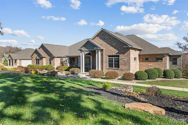 $998,980 | 141 West Hickory Ridge Road, Steelville, MO 65565