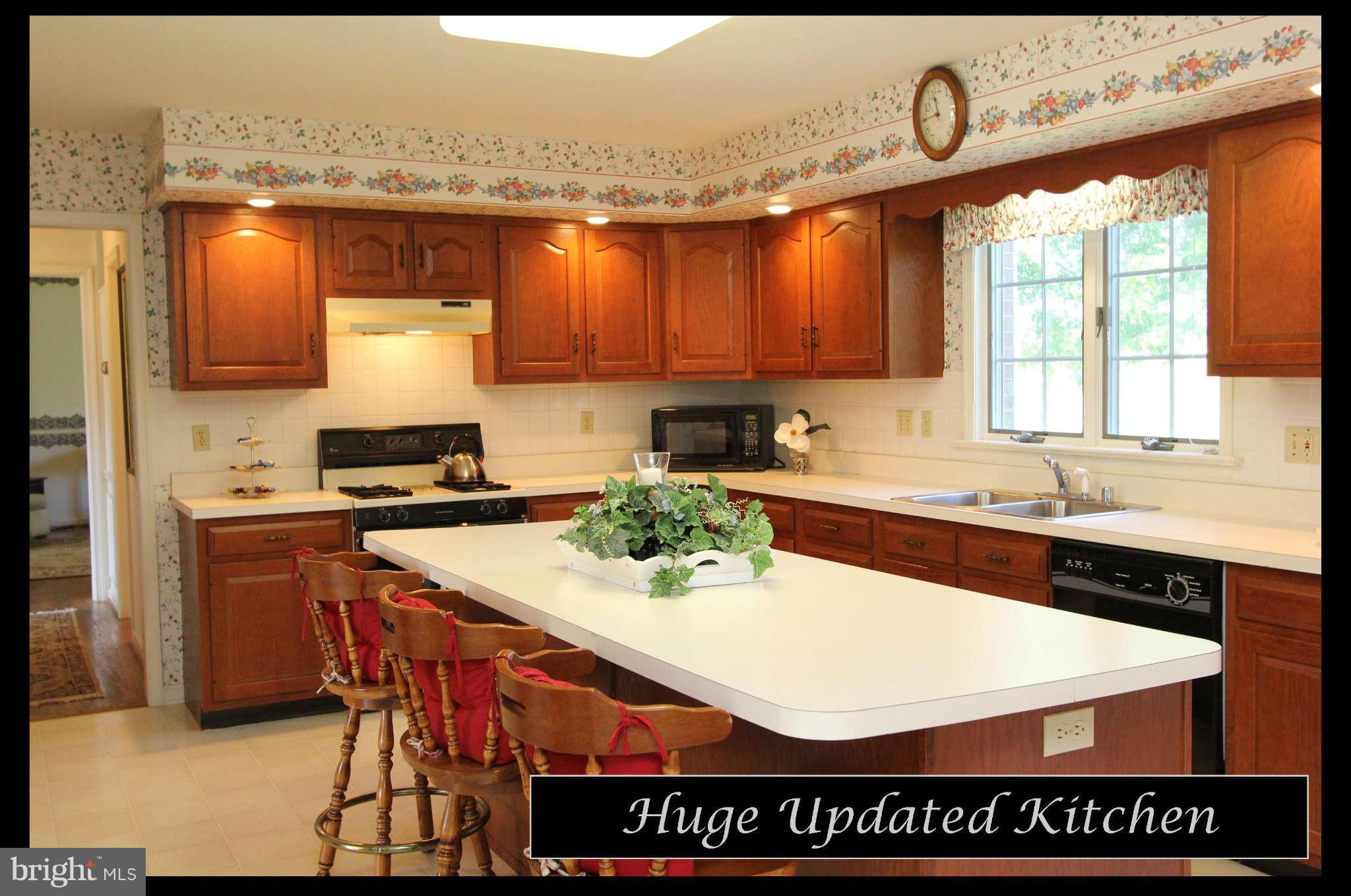 8020 Stone Ridge Drive Frederick, MD 21702 - Photo 3 of 30 Kitchen