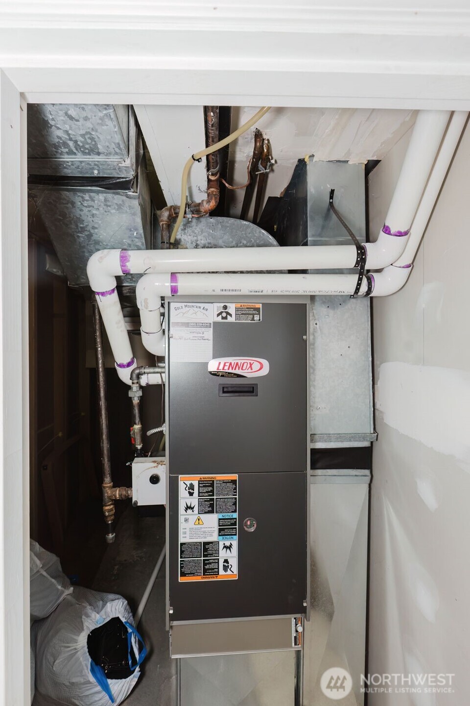 1908 Snyder Avenue Bremerton, WA 98312 - Photo 29 of 35 a close view of shoes