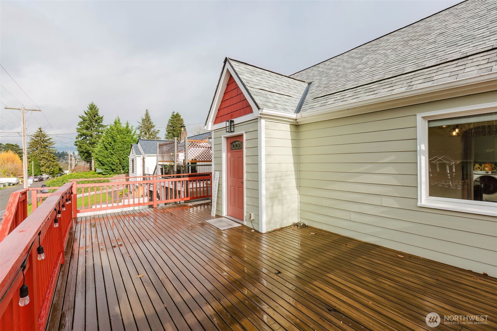 1908 Snyder Avenue Bremerton, WA 98312 - Photo 5 of 35 a porch with seating space and yard view