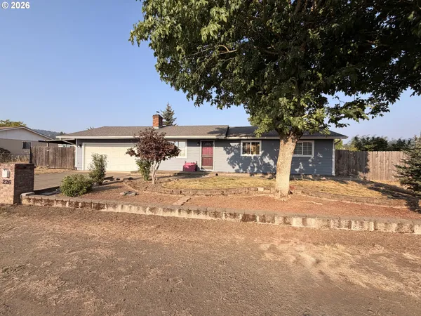 $299,900 | 226 Johnson Street, Sutherlin, OR 97479