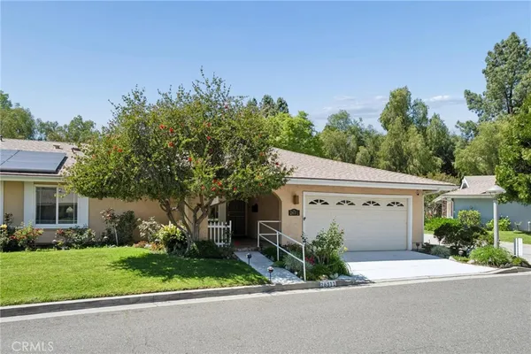 $575,000 | 26311 Green Terrace Drive, Newhall, CA 91321