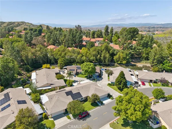 $575,000 | 26311 Green Terrace Drive, Newhall, CA 91321