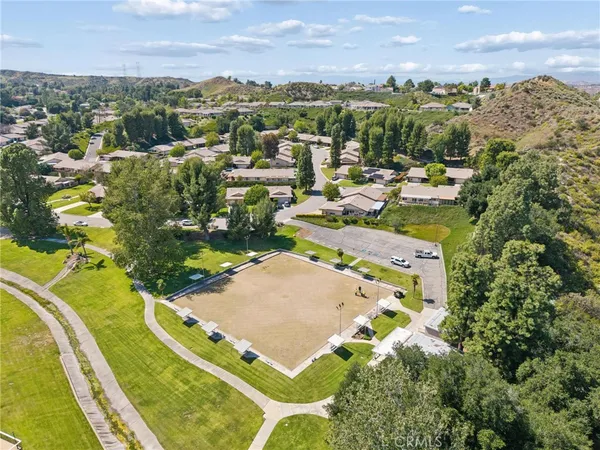 $575,000 | 26311 Green Terrace Drive, Newhall, CA 91321