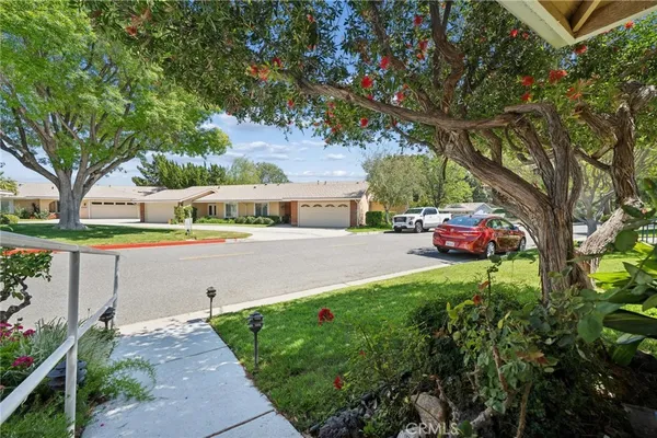 $575,000 | 26311 Green Terrace Drive, Newhall, CA 91321