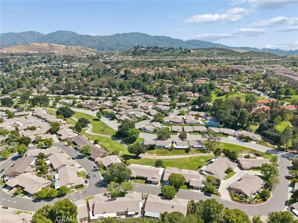 $575,000 | 26311 Green Terrace Drive, Newhall, CA 91321