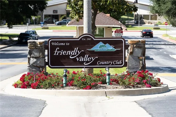 $575,000 | 26311 Green Terrace Drive, Newhall, CA 91321