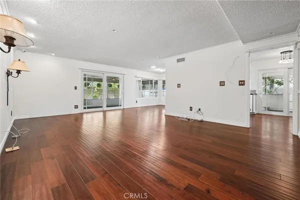 $575,000 | 26311 Green Terrace Drive, Newhall, CA 91321