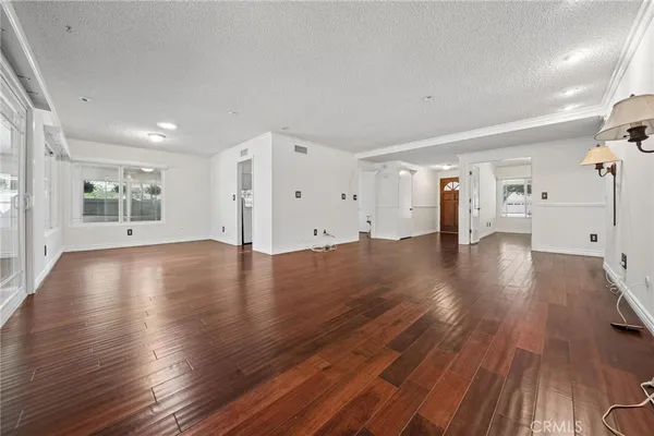 $575,000 | 26311 Green Terrace Drive, Newhall, CA 91321