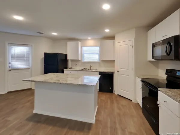 $1,639 | 13215 Winemaker, San Antonio, TX 78223