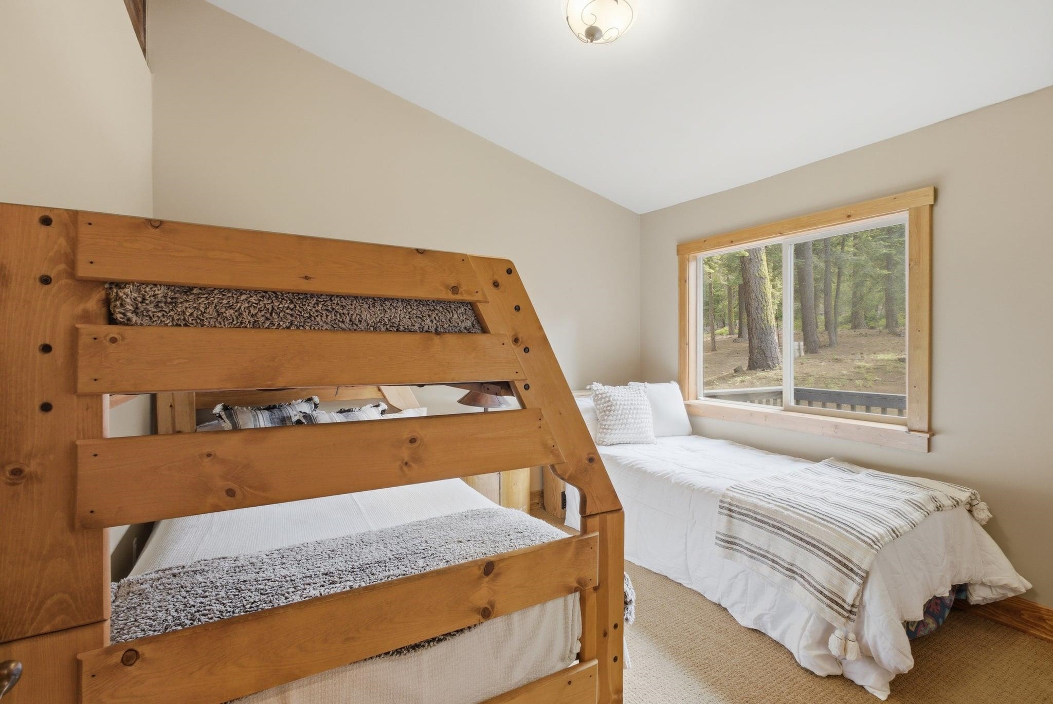 836 Holly Road Tahoe City, CA 96145 - Photo 18 of 23