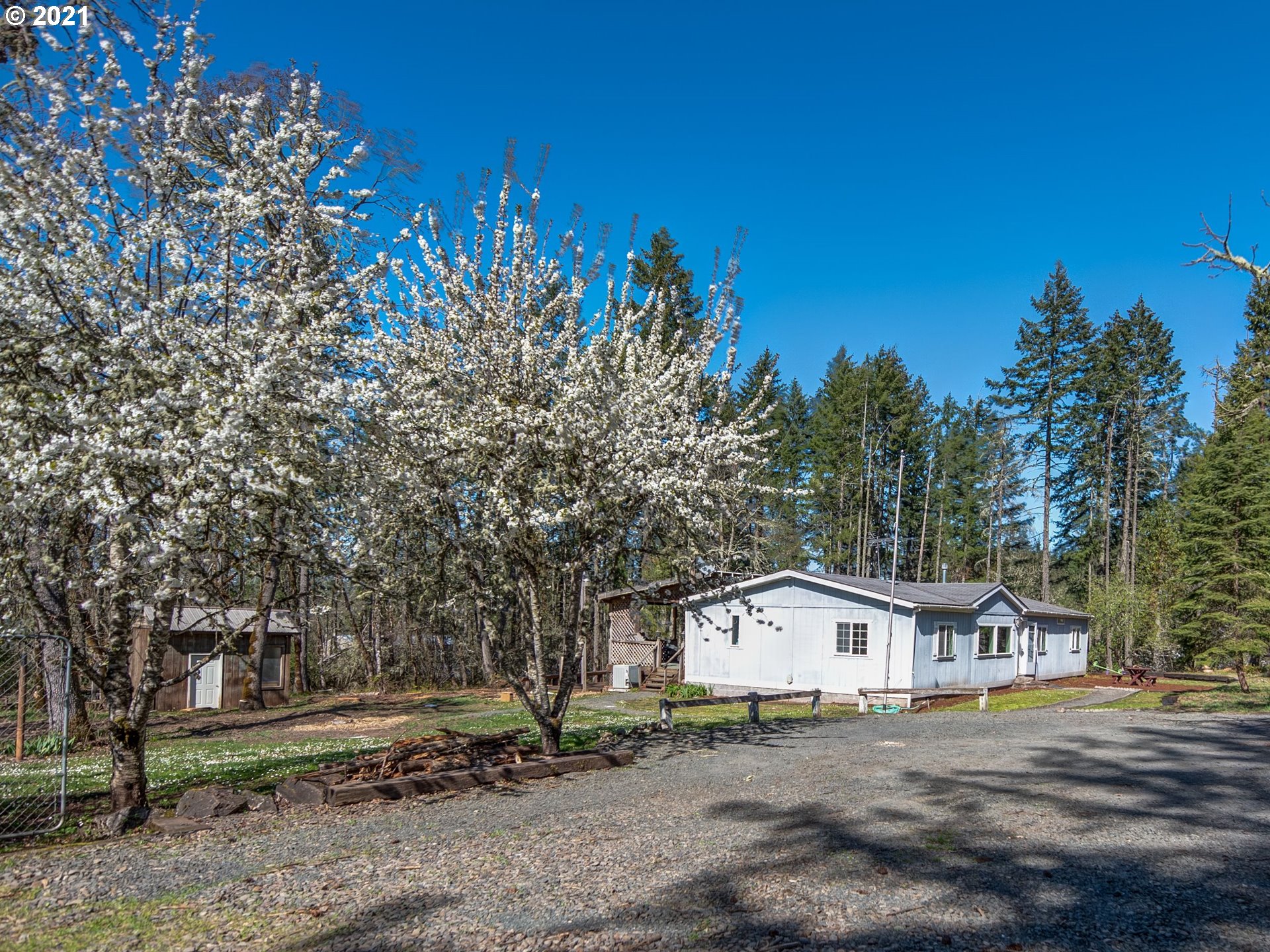 30633 Koinonia Road Eugene, OR 97405 - Photo 2 of 32 Gallery Image 2