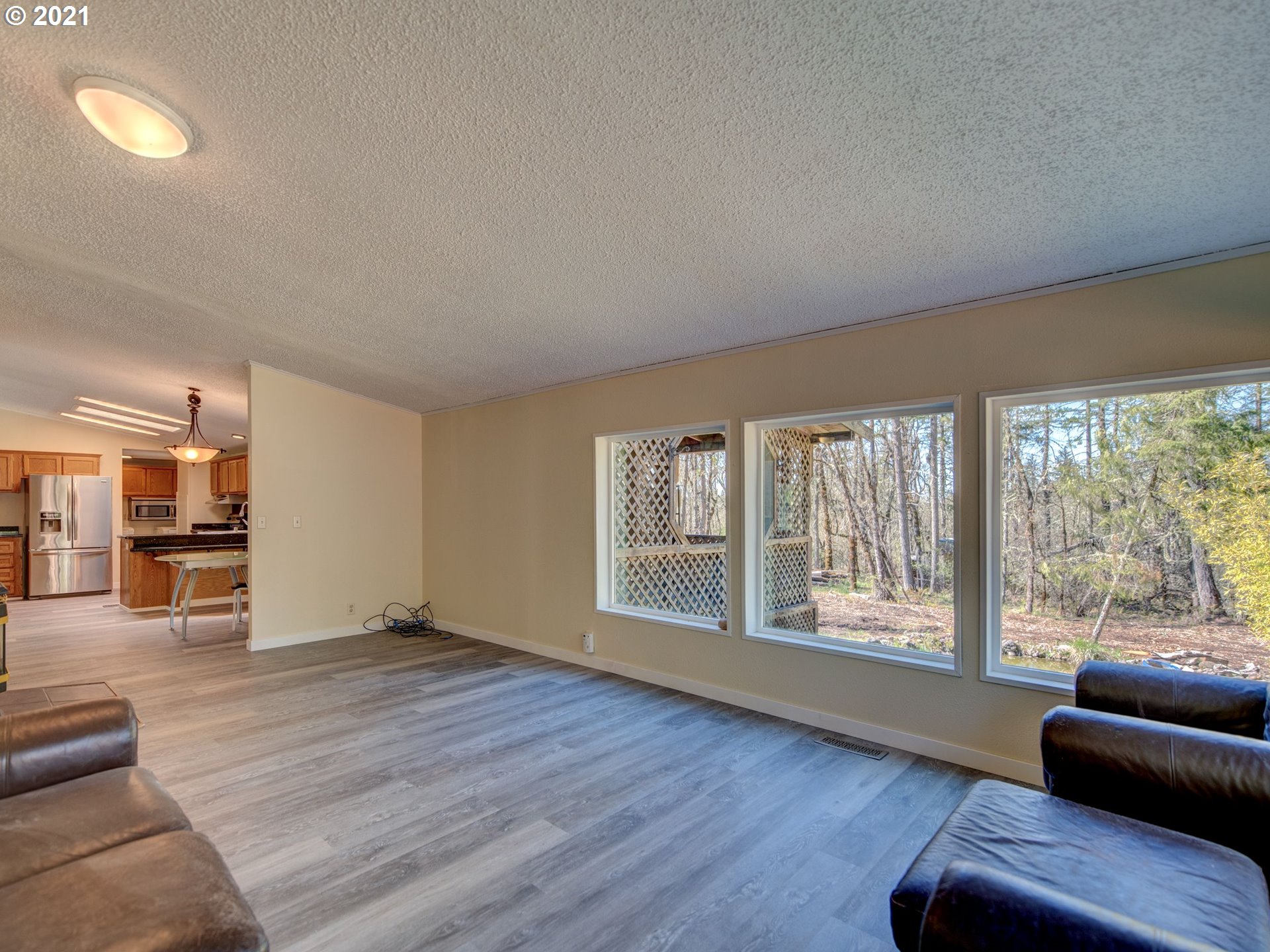 30633 Koinonia Road Eugene, OR 97405 - Photo 16 of 32 Gallery Image 16