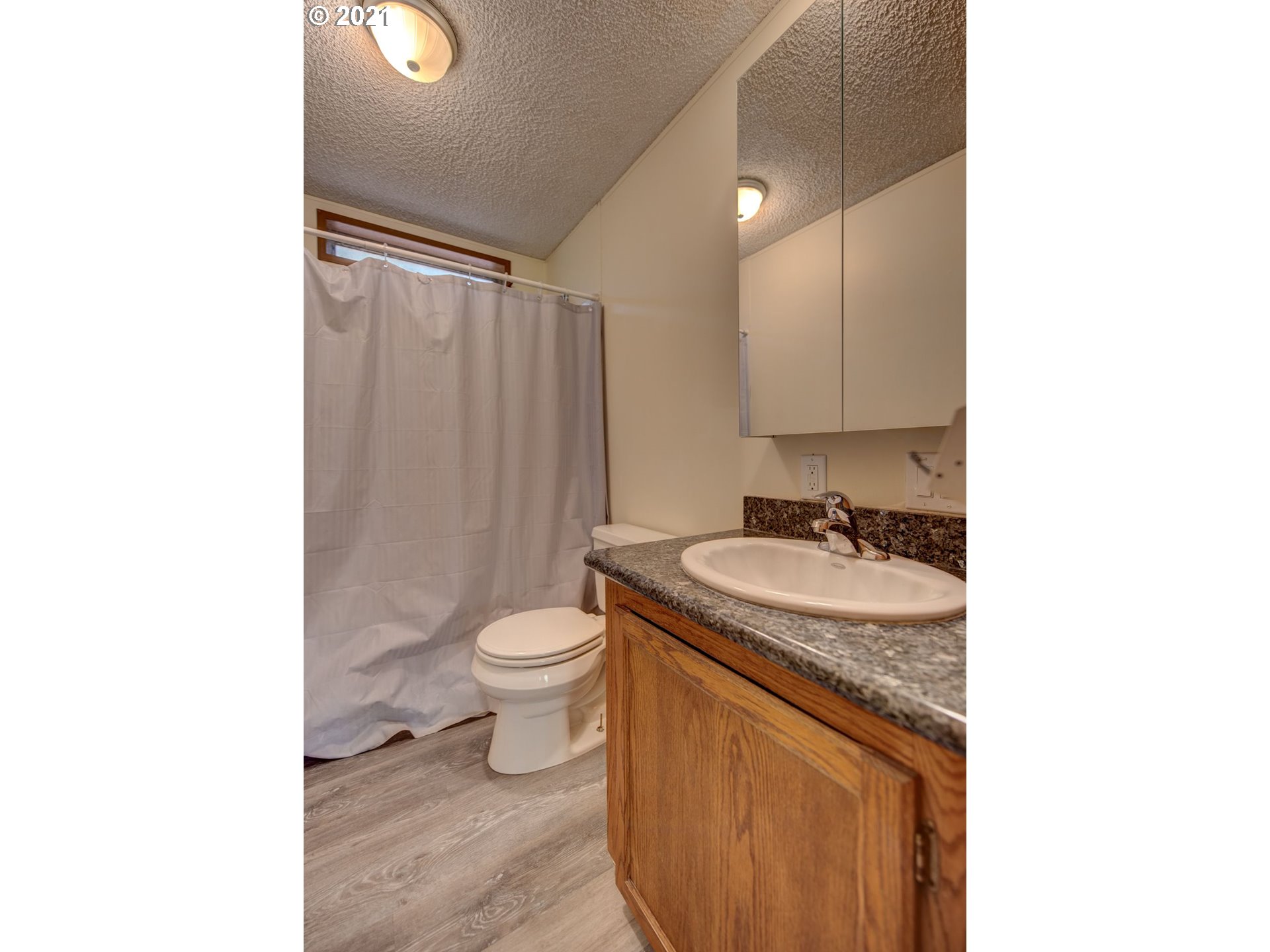 30633 Koinonia Road Eugene, OR 97405 - Photo 22 of 32 Gallery Image 22