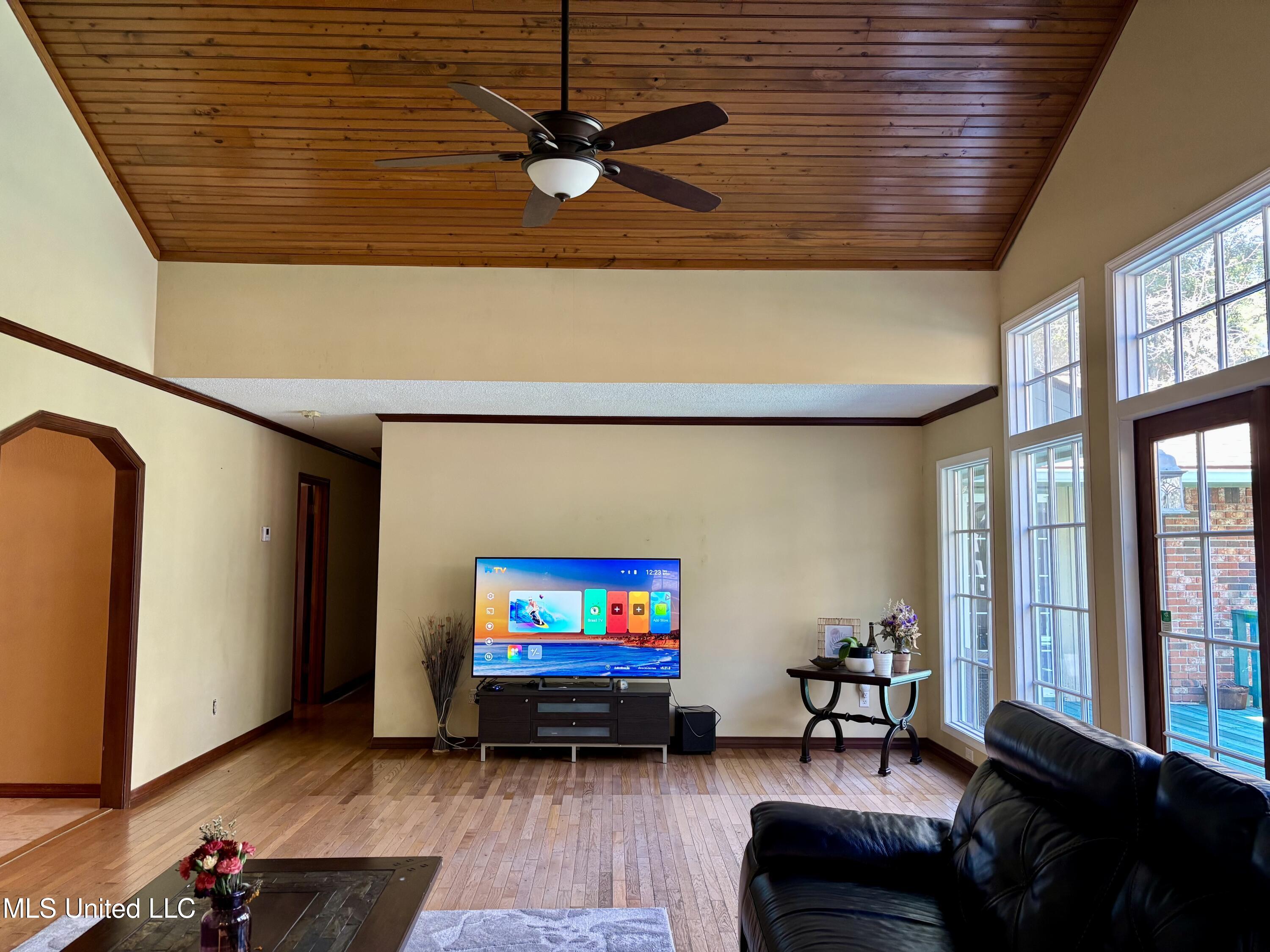 1316 Homestead Boulevard Gautier, MS 39553 - Photo 15 of 40 IMG_5638