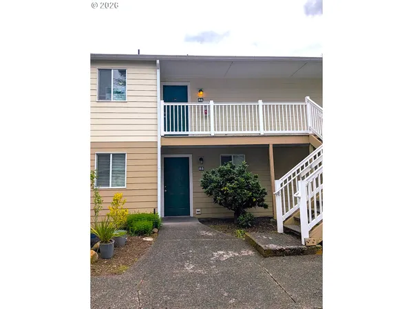 $225,000 | 13216 Northeast Salmon Creek Avenue, Unit R6, Vancouver, WA 98686