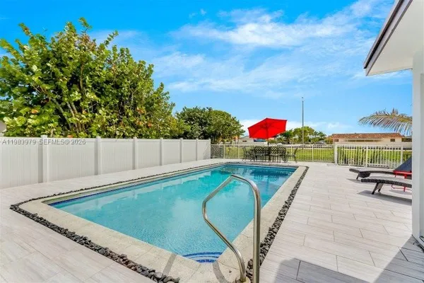 $3,200 | 980 West 45th Place, Unit 1, Hialeah, FL 33012