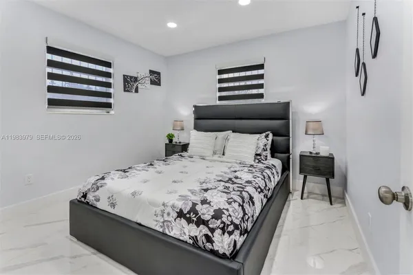 $3,200 | 980 West 45th Place, Unit 1, Hialeah, FL 33012