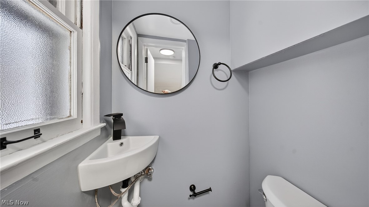 16811 Invermere Avenue Cleveland, OH 44128 - Photo 40 of 47 Half bath featuring toilet