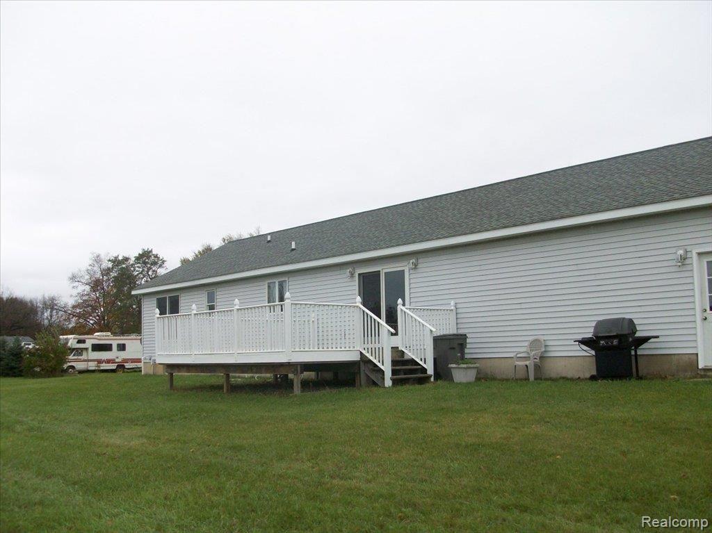 BACK DECK