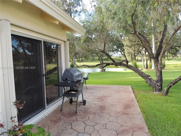 $2,900 | 3632 East Forge Road, Unit 13, Davie, FL 33328