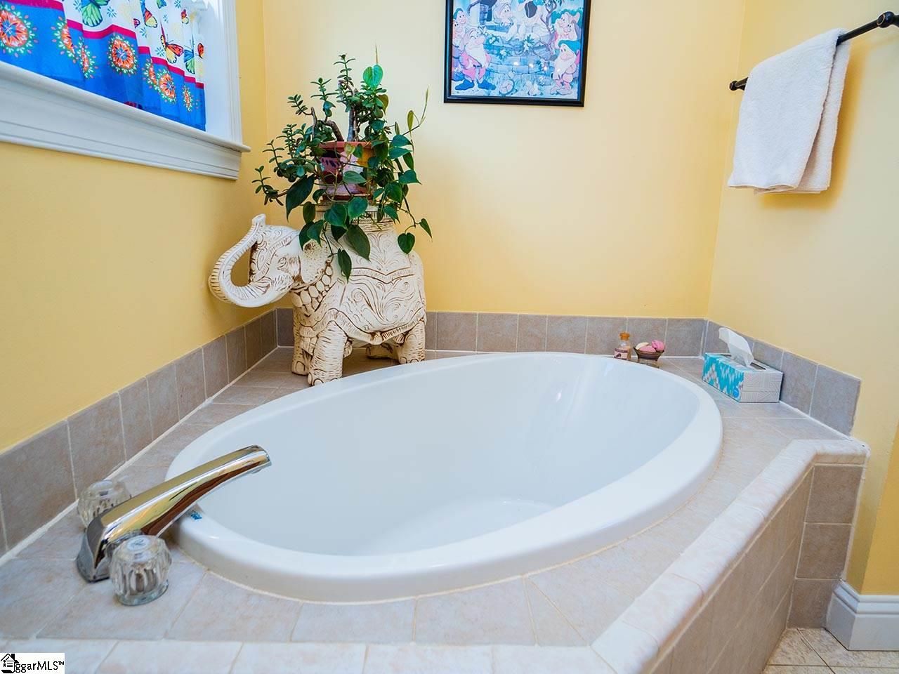 5558 Greenpond Road Gray Court, SC 29645 - Photo 26 of 36 Gallery Image 26