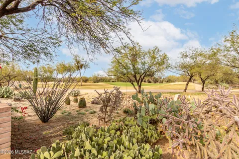 $450,000 | 2703 East Glen Canyon Road, Green Valley, AZ 85614