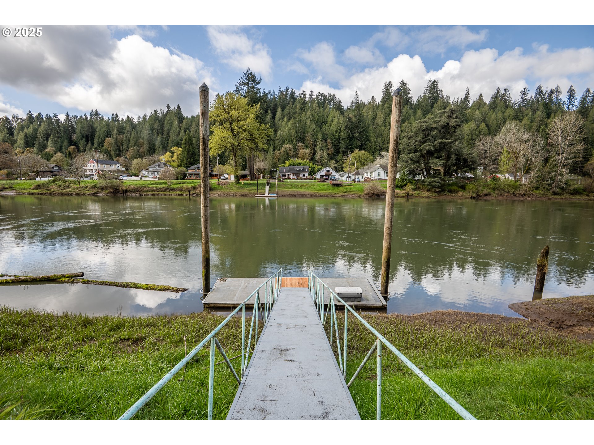 10927 East Mapleton Road Mapleton, OR 97453 - Photo 7 of 47 a view of a lake with a lake
