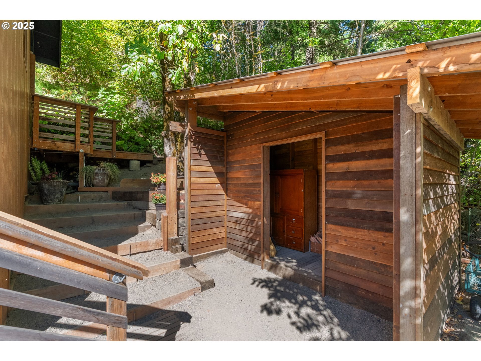 183 Condit Drive White Salmon, WA 98672 - Photo 39 of 45