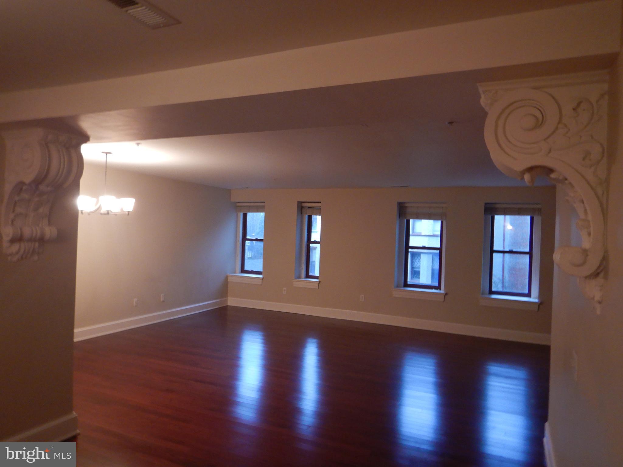 9610 Dewitt Drive, Unit B105 Silver Spring, MD 20910 - Photo 7 of 10 Living Area