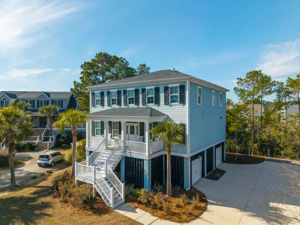 $1,225,000 | 1851 Delacourt Avenue, Mount Pleasant, SC 29466