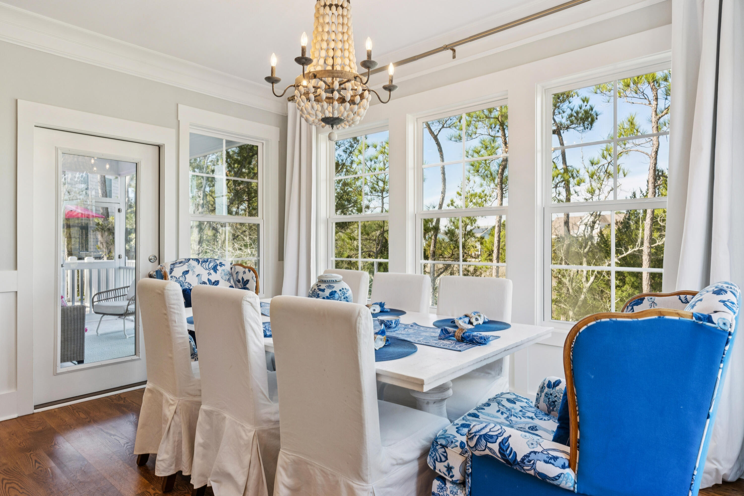 1851 Delacourt Avenue Mount Pleasant, SC 29466 - Photo 13 of 35 1851DelacourtAve-KeenEyeMarketing-023