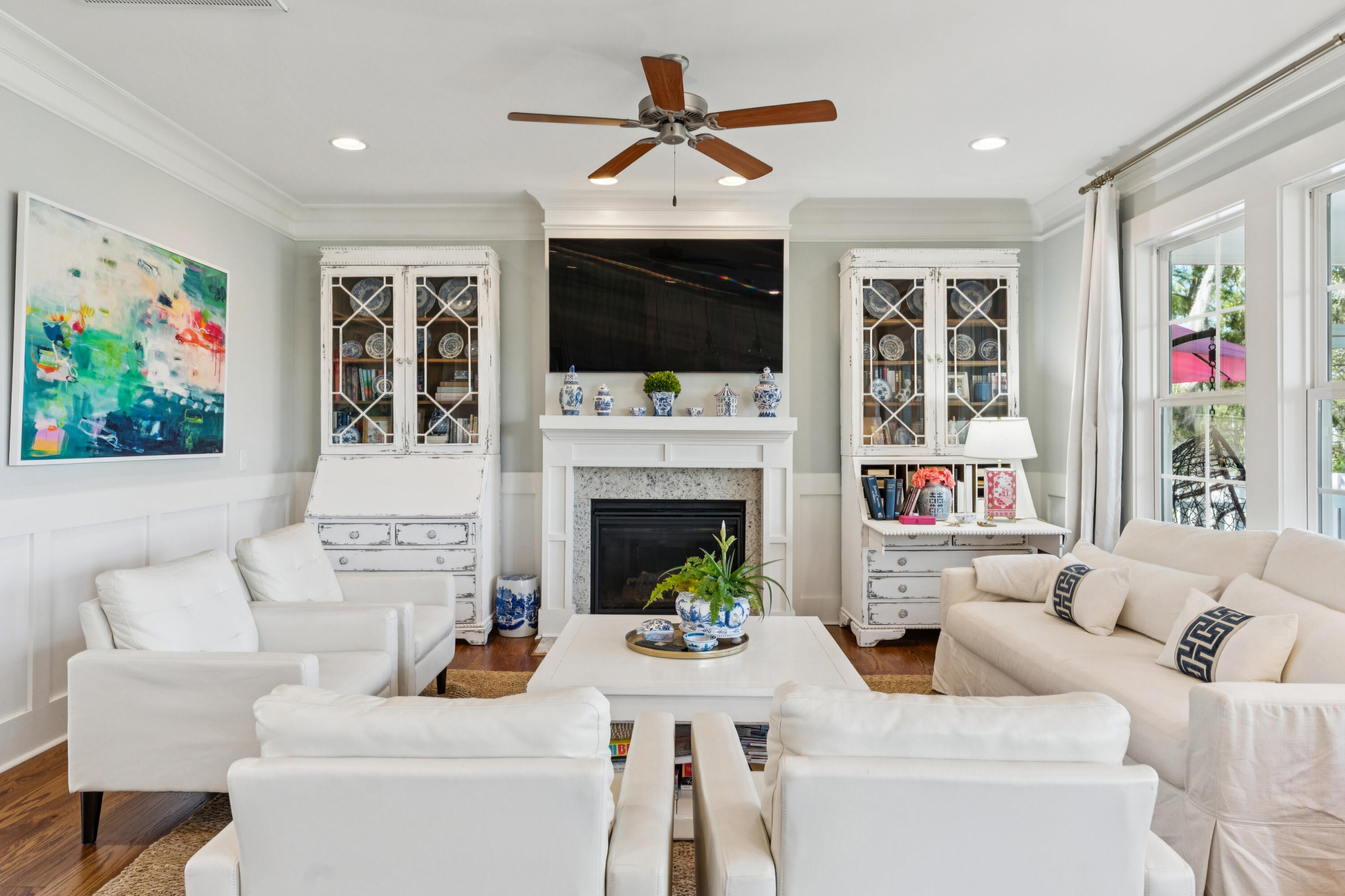 1851 Delacourt Avenue Mount Pleasant, SC 29466 - Photo 14 of 35 1851DelacourtAve-KeenEyeMarketing-025